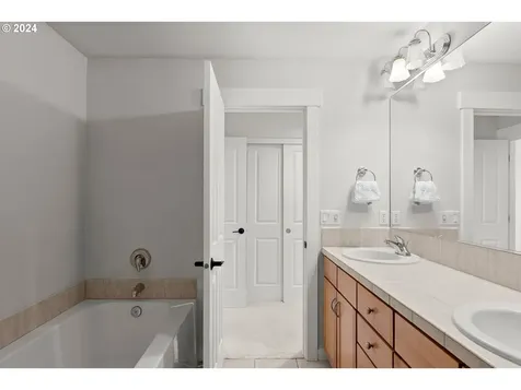9641 Sw Lodestone Drive Beaverton OR 97007