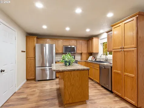 2525 Strasburg Drive Forest Grove OR 97116