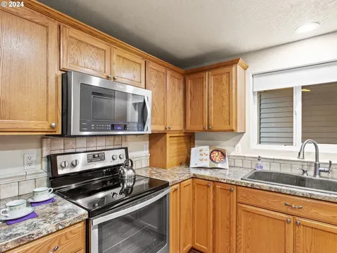 2525 Strasburg Drive Forest Grove OR 97116