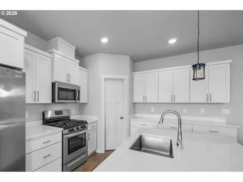 30938 NW Moon Street North Plains OR 97133