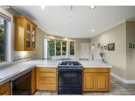 6189 SW Delker Road Tualatin OR 97062