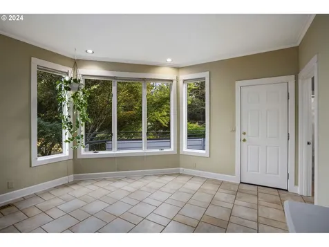 6189 SW Delker Road Tualatin OR 97062