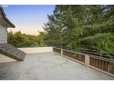 6189 SW Delker Road Tualatin OR 97062