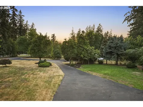 6189 SW Delker Road Tualatin OR 97062