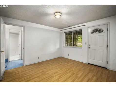 6189 SW Delker Road Tualatin OR 97062