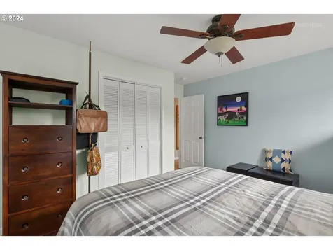 619 Brighton Avenue Oregon City OR 97045