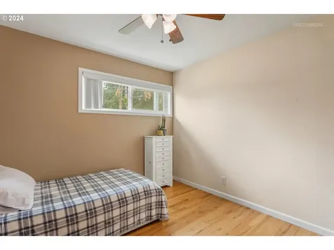 619 Brighton Avenue Oregon City OR 97045