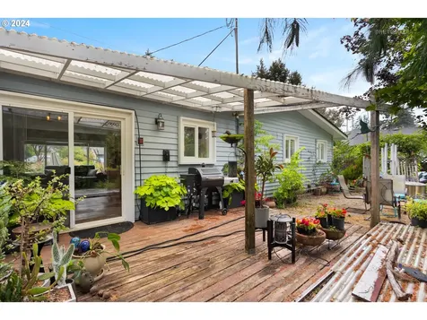 619 Brighton Avenue Oregon City OR 97045