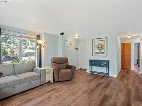 6909 Ne 102nd Avenue Vancouver WA 98662
