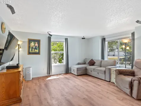 6909 Ne 102nd Avenue Vancouver WA 98662