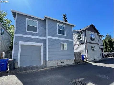 9328 N Macrum Avenue Portland OR 97203