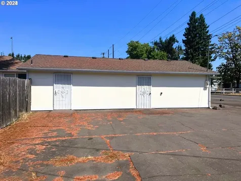 45 Thomas Lane Cottage Grove OR 97424