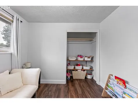 515 SW Laurel Street Junction City OR 97448