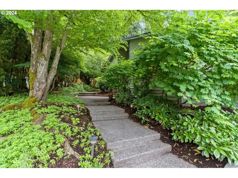 7065 Sw Heath Place Beaverton OR 97008