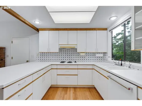 7065 Sw Heath Place Beaverton OR 97008