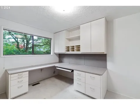 7065 Sw Heath Place Beaverton OR 97008