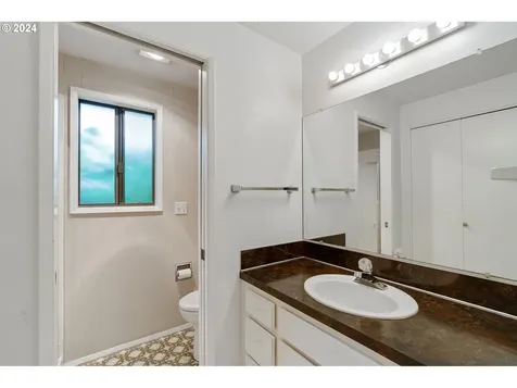 7065 Sw Heath Place Beaverton OR 97008