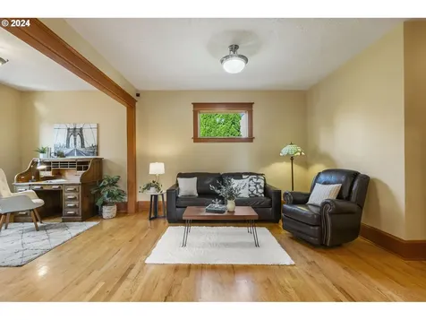 3032 Se Main Street Portland OR 97214