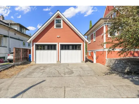 3032 Se Main Street Portland OR 97214