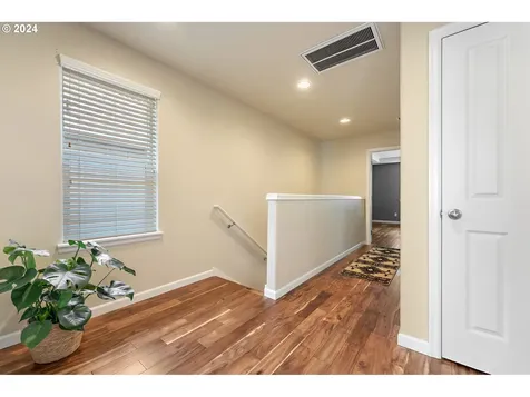 4637 Se Sandalwood Street Hillsboro OR 97123