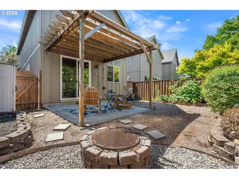 4637 Se Sandalwood Street Hillsboro OR 97123