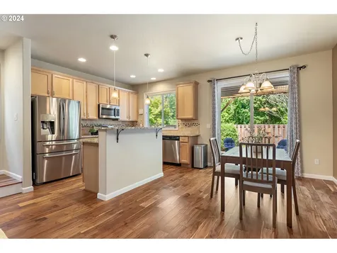 4637 Se Sandalwood Street Hillsboro OR 97123
