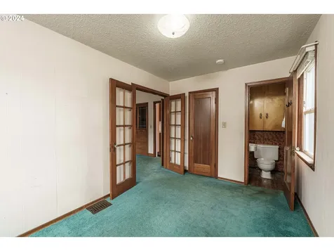 6906 N Vancouver Avenue Portland OR 97217