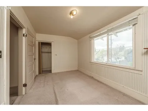 6906 N Vancouver Avenue Portland OR 97217
