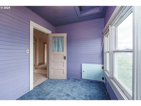 6906 N Vancouver Avenue Portland OR 97217