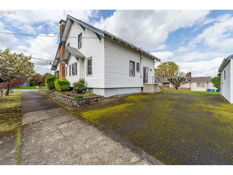 6906 N Vancouver Avenue Portland OR 97217