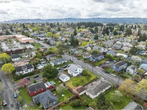 6906 N Vancouver Avenue Portland OR 97217