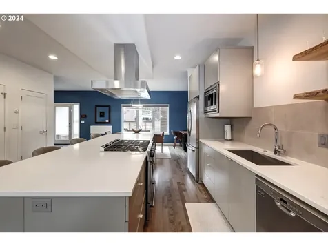 7584 N Curtis Avenue Portland OR 97217