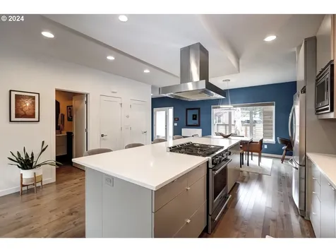 7584 N Curtis Avenue Portland OR 97217