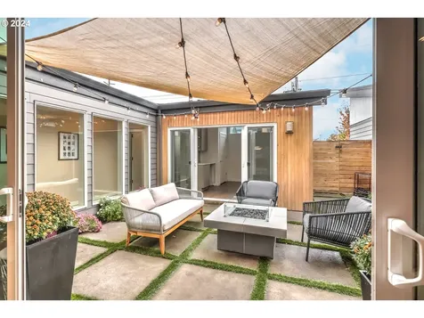7584 N Curtis Avenue Portland OR 97217