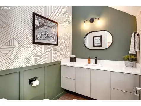 7584 N Curtis Avenue Portland OR 97217