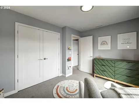 7584 N Curtis Avenue Portland OR 97217