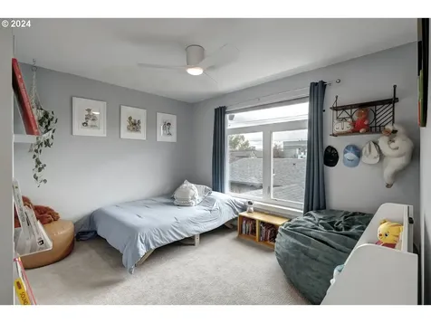 7584 N Curtis Avenue Portland OR 97217