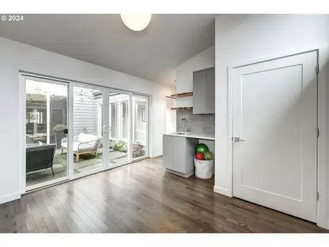 7584 N Curtis Avenue Portland OR 97217