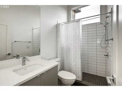 7584 N Curtis Avenue Portland OR 97217