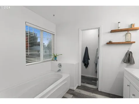 3608 SE 181st Avenue Vancouver WA 98683