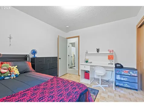 390 E 3rd Street Yamhill OR 97148