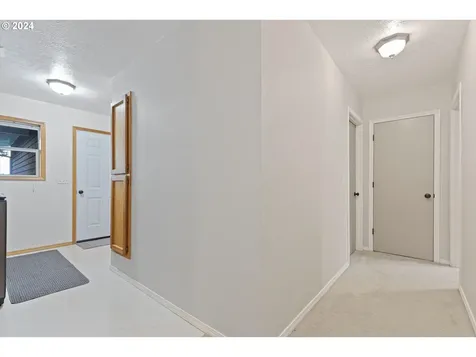 390 E 3rd Street Yamhill OR 97148