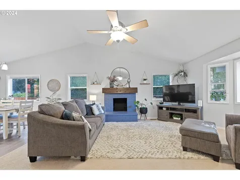 390 E 3rd Street Yamhill OR 97148