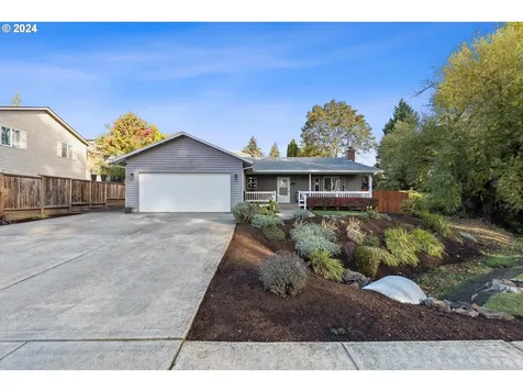 390 E 3rd Street Yamhill OR 97148
