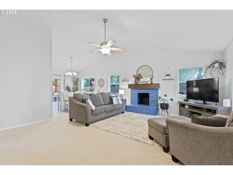 390 E 3rd Street Yamhill OR 97148