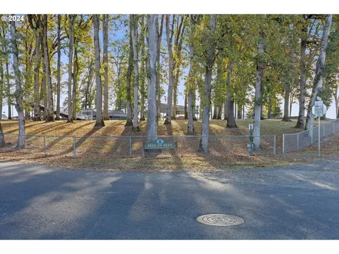 390 E 3rd Street Yamhill OR 97148