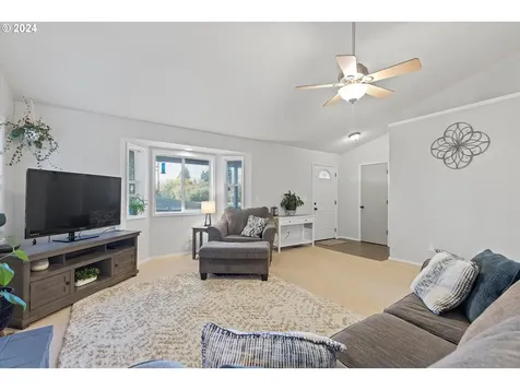 390 E 3rd Street Yamhill OR 97148