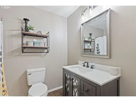 390 E 3rd Street Yamhill OR 97148