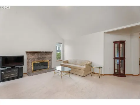 15538 SW Bristlecone Way Portland OR 97223