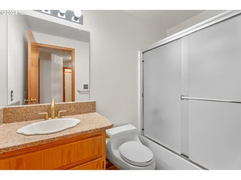 15538 SW Bristlecone Way Portland OR 97223